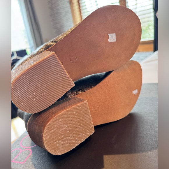 Women's boutique by Corky’s Ankle Boots Size 6 - Like New - Picture 5 of 5